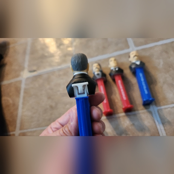 U.S. presidents Pez Dispensers - Picture 5 of 10